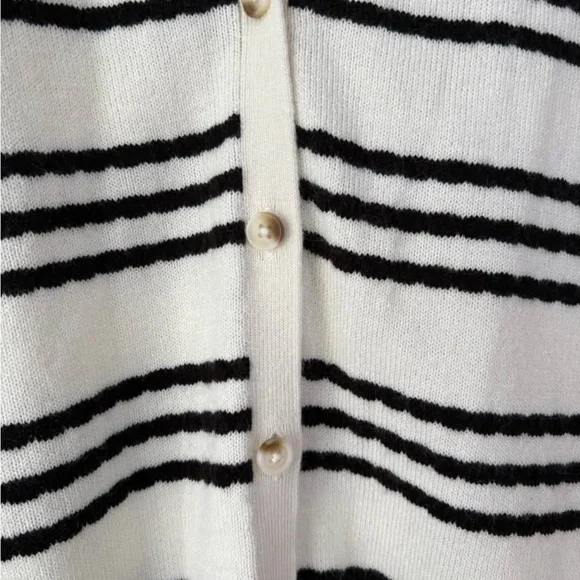 Croft & Barrow White and Black Striped V-Neck Preppy Button Cardigan | Large - Picture 3 of 5